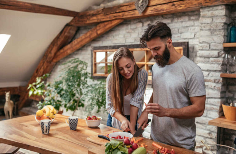 Jakie skutki powoduje abstynencja seksualna? Dlaczego warto uprawiać seks oraz jak brak seksu i orgazmu niszczy relacje? abstynencja seksualna