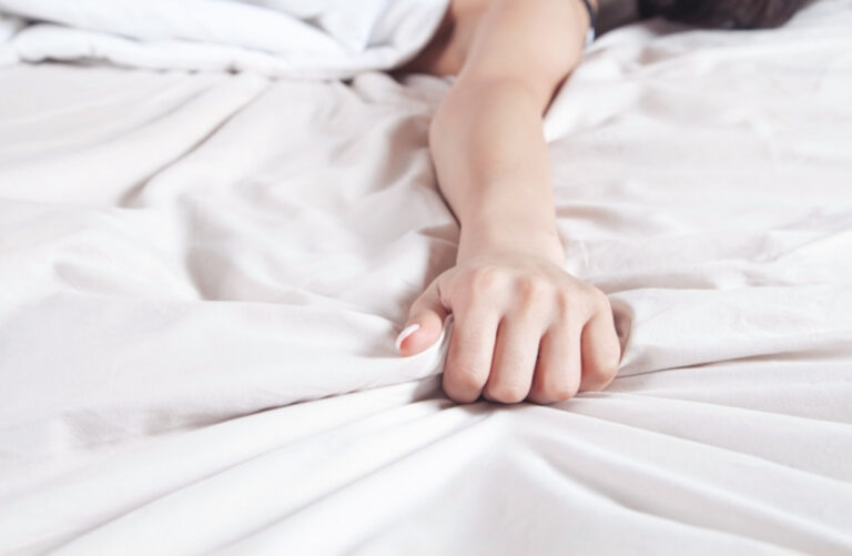 Punkt G – gdzie się znajduje, jak go znaleźć i w jaki sposób stymulować? Czy mężczyźni również posiadają punkt G? punkt-g