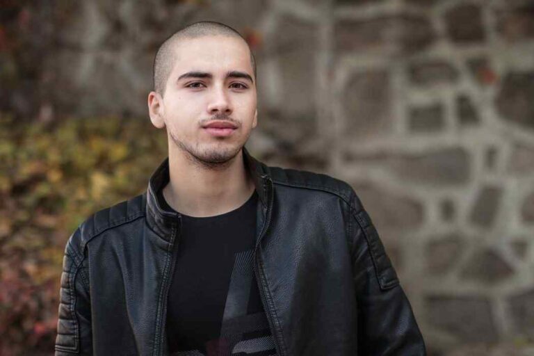 Efebofilia seksualna – zaburzenie czy karalne przestępstwo? efebofilia