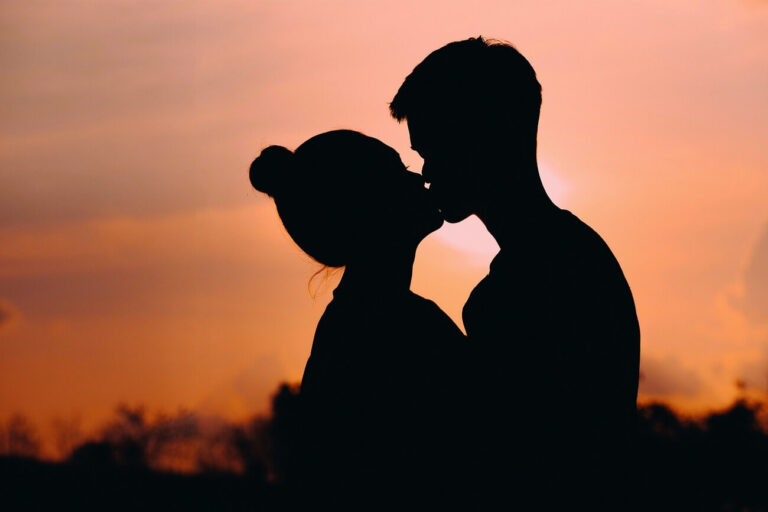 Opryszczka – kiedy można się całować ? opryszczka kiedy się można całować