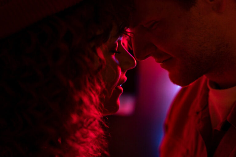 Pozycja na krześle – nowe horyzonty intymności i seksualnych doznań pozycja na krześle